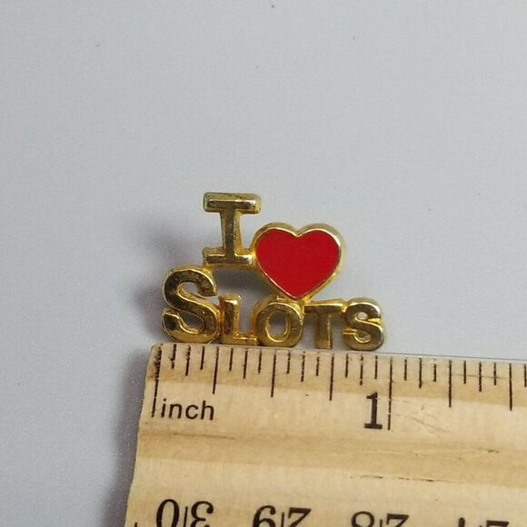 Vintage I Love Slots Gold Tone Lapel Pin, Red Enamel Heart Brooch, Estate - Picture 5 of 7